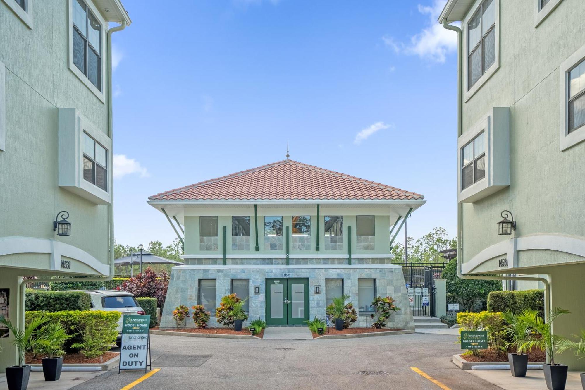 Holiday At The Parks - Townhome By Disney! Lake Buena Vista Extérieur photo